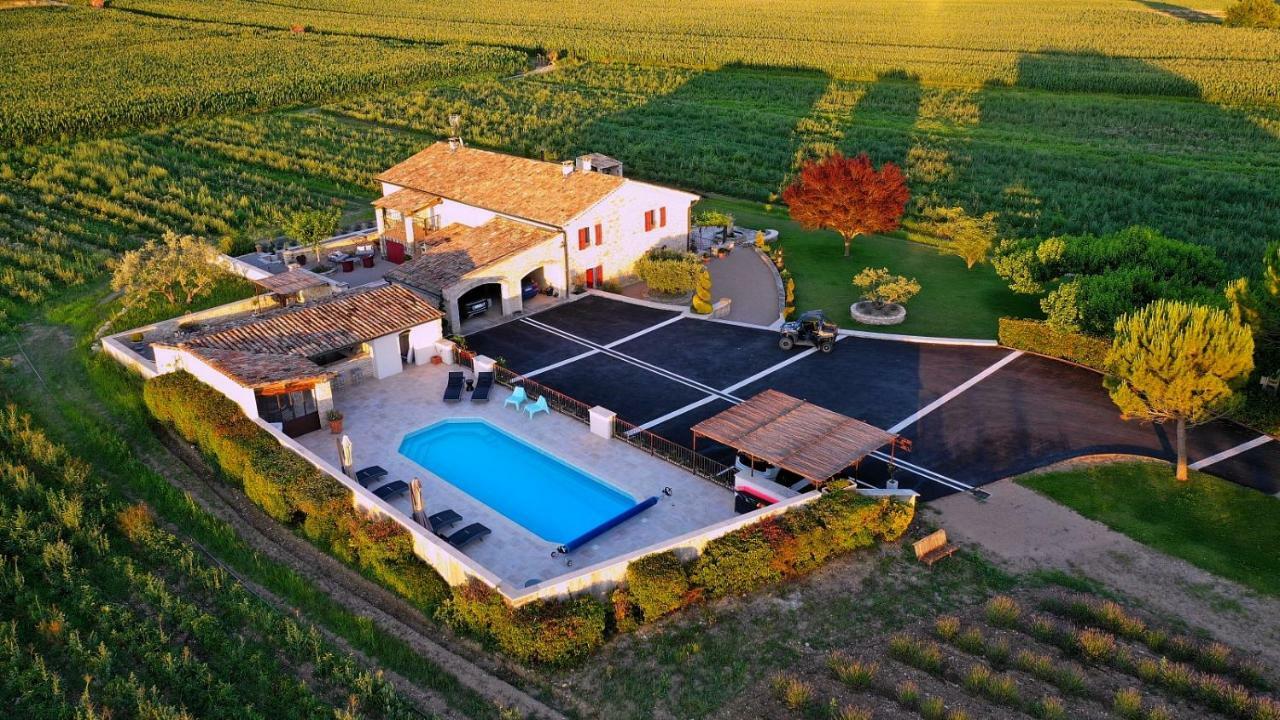 Mane  La Petite Campagne Bed & Breakfast エクステリア 写真
