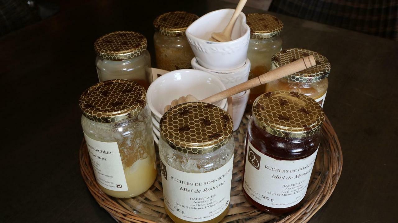 Mane  La Petite Campagne Bed & Breakfast エクステリア 写真